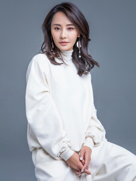明星照片、明星藝術(shù)照、明星個人資料和圖片、明星代言費(fèi)用報(bào)價、明星商演價格、明星經(jīng)紀(jì)公司、明星經(jīng)紀(jì)人、明星商務(wù)合作多少錢